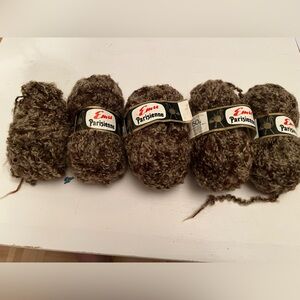 Emu Parisienne Brown-Beige Bouclée yarn